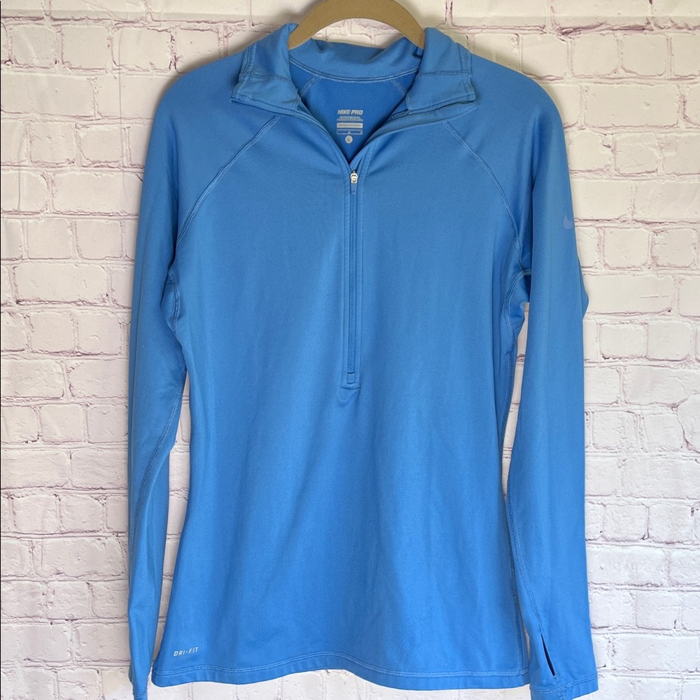 Nike Women's Sky Blue Long Sleeve‎ Athletic Sweatshirt Woman’s Size Large